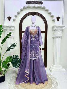 Ensemble Salwar Kameez traditionnel pour femme, couleur violette, broderie, dupatta, occasion mariage, style Inde Pakistan, tissu Simmer, doux - Product Image 1