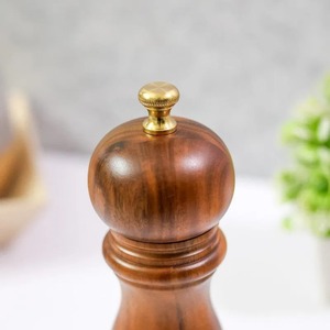 Salero de madera hecho a mano con tapa giratoria |   Soporte de Madera para Almacenar Sal y Pimienta |   Fabricante OEM al por Mayor - Product Image 2