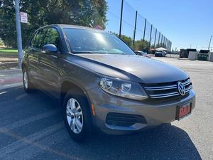Volkswagen Tiguan S 2012 Usado en Buen Estado - Product Image 1