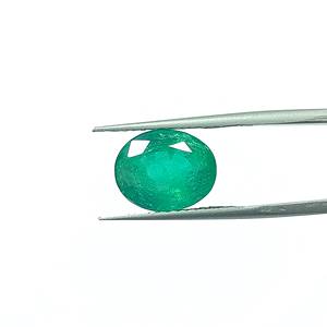 พลอยมรกตสีเขียวรูปไข่ 5.75 กะรัต จากแซมเบีย แบบเม็ดเดี่ยว  ราคากับตารางราคาวัตถุพลอย 6.25 - Product Image 2