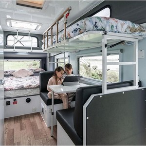Autocaravana de Acero Moderna y Lujosa con Cocina, Baño, Espacio para Dormir y Unidad de Vivienda Portátil - Product Image 6