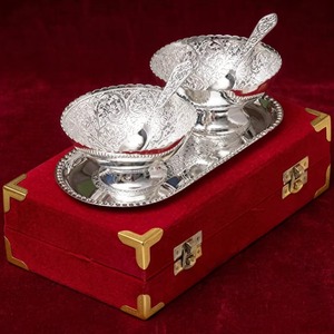 Hammered German Silver Square Dishwasher Safe Bowl Set Modern Luxury Eco-Friendly Decorative Bowls Tray Spoons Velvets Gift Box - Product Image 1