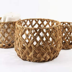 Panier de rangement en jacinthe d'eau naturelle rustique, fait main, léger et durable, idéal pour l'organisation de la maison - Vente en gros à prix abordable - Product Image 5