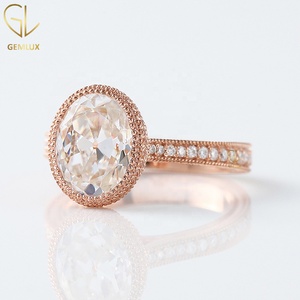 Anillo de Estilo Vintage, Anillo de Boda con Moissanita de Corte Ovalado, Solitario con Anillo de Acento, Anillo de Aniversario Art Deco con Filigrana Milgrain - Product Image 3