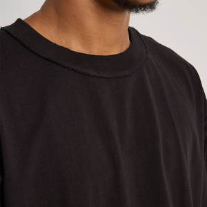 T-shirts décontractés pour hommes style jersey, impression numérique personnalisée, 220 GSM, coupe ample et carrée, en coton noir vierge, écologiques - Product Image 3