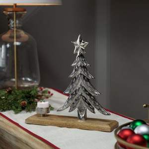 Centro de Mesa Navideño de Aluminio y Madera con Diseño Moderno, Elegante Presentación para el Banquete de Diciembre con Detalles en Latón Antiguo - Product Image 1