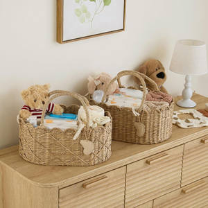 Nuevo organizador de pañales de mimbre con asa y diseño festoneado, hecho en Vietnam con precio de mayoreo. - Product Image 2