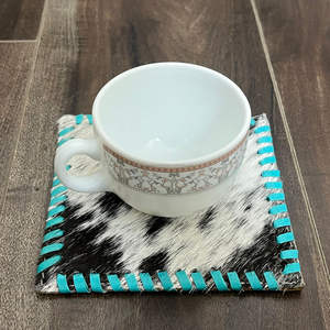 Lot de sous-verres vierges en cuir de vachette à poils, avec bords lacés à la main, résistants à la chaleur, pour thé et café, collection Mars 2026, vente en gros - Product Image 4