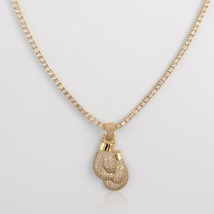 Colgante de guante de boxeo chapado en rodio tono oro con moissanita y cadena de tenis - Product Image 2