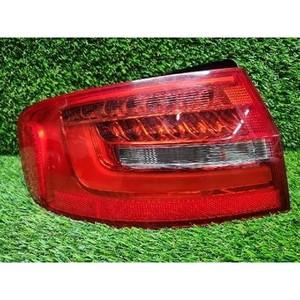 Conjunto de Luz Trasera Interior Izquierda A4 2011-2018 Usado OEM 8K5945095AC - Product Image 1