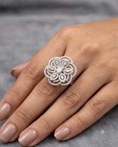 Bague tendance ajustable pour femme, motif fleur de camélia ronde, pétales marquise AD, bijoux de mode pour mariée, mariage et fête - Product Image 6