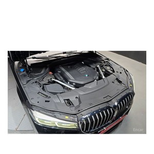 BMW Série 7 740Li XDrive M Sport 2022, 92 409 km, boîte automatique, sièges en cuir, conduite à gauche - Product Image 6