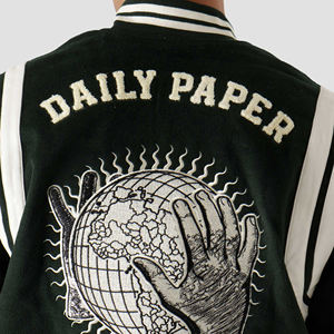 Chaquetas Varsity para Hombre, Estilo Moderno 2025, para Logotipo Personalizado, Ropa de Invierno, Mangas de Cuero, Chaqueta Varsity de Alta Calidad - Product Image 6