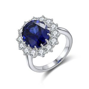 Anillo con Zafiro Ovalado y Diamantes Redondos de Corte Brillante, Halo Floral con Engaste de Garras, Oro Sólido de 18K, Piedra Natural, Unisex - Product Image 4