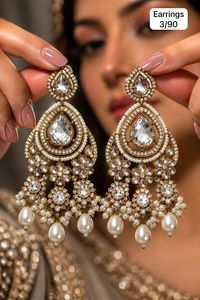 Pendientes de Araña Florales Modernos de Latón Chapado en Oro con Perlas de Imitación para Mujer, Ideales para Bodas y Fiestas - Product Image 4