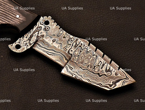 Cuchillo de Caza de Hoja Fija de Acero de Damasco Forjado a Mano de 10 Pulgadas con Punta Clip y Mango de Madera, Personalizable OEM, Grado Industrial - Product Image 4