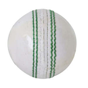 Pelota de Cricket de Cuero Suave Hypen Sports Professional Cricketers Choice en Varios Colores, Pelota Dura Hecha en Pakistán - Product Image 1