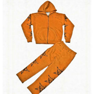 Ensemble de survêtement rouge personnalisé pour enfants, sweat à capuche zippé et pantalon de jogging en molleton de coton imprimé, tenue de sport pour enfants, fabrication OEM en gros - Product Image 3