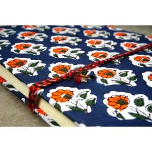 Carnet de notes artisanal sur mesure ART&ART, couverture en tissu imprimé numériquement, 100 feuilles de papier premium, léger et de haute qualité - Product Image 2