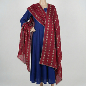 Hijab en Chiffon Léger et Doux en Gros |   Voile musulman floral orné de strass et long foulard respirant pour l'été, idéal pour le quotidien et les sorties en extérieur - Product Image 6