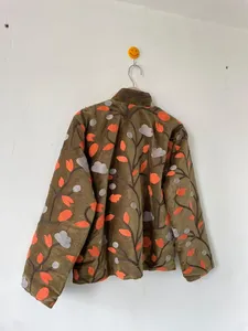 Chaqueta Bordada Suzani de Terciopelo Verde Oliva Hecha a Mano para Mujer, Estilo Boho Vintage, Bordado Floral, Chaqueta Abierta por Delante para Invierno - Product Image 3