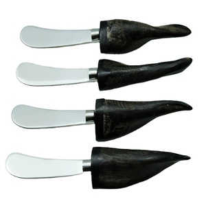 Manche en corne naturelle fait à la main avec lame en acier inoxydable poli et poli Couteau à beurre Outils de coutellerie - Product Image 1