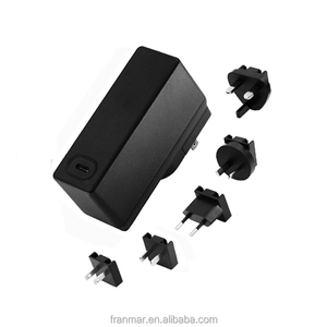 62368-1 Cargador Rápido USB Tipo C Certificado de 60W PD QC4.0/PD3.0 con enchufes de CA intercambiables - Product Image 1