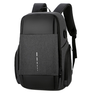 Bolsas de Gimnasio Impermeables de Alta Calidad de 50-70L, Colores Personalizados, Precio de Fábrica, Venta Caliente, Bolsa Deportiva con Impresión Personalizada para Venta en Línea - Product Image 3
