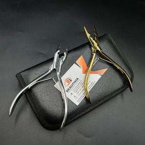 Pinzas Profesionales para Extensiones de Cabello, Acero Inoxidable de Grado Quirúrgico, 2 Orificios, Micro Bread, Logotipo Personalizado OEM, Uso Comercial, Beautivia - Product Image 4