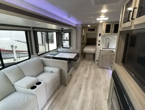 Camping-car de luxe d'occasion 2024 2023 2022 East To West A-l-t-a 2800KBH, caravane, motorhome, remorque de voyage - Product Image 5