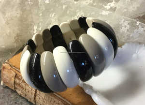 Branded Customized Top Quality Handcrafted Customized Color <b>Resin</b> Fashion Jewelry Strand Bracelet for Women From India. - Product Image 2