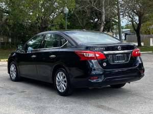 Nissan Sentra S-V FWD 2018 - Product Image 2