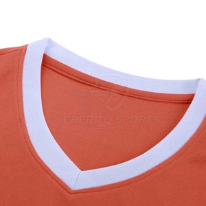 Uniforme de football en tissu de qualité, séchage rapide, pour équipes et séances d'entraînement, design léger. - Product Image 6