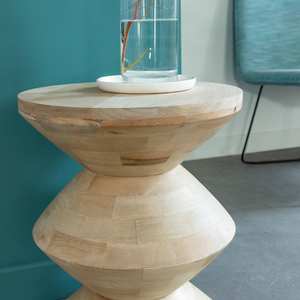 Mesa auxiliar Vandana Lyra Stellar de madera de mango - Product Image 2