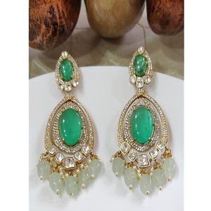 Boucles d'oreilles pendantes en moissanite plaquées or en laiton de qualité supérieure, éblouissantes et élégantes, pour femmes et jeunes filles, idéales pour les soirées tendance - Product Image 1