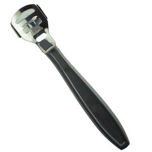 Râpe à pieds en acier inoxydable durable avec long manche en plastique, type coupe-cornichons pour peaux dures et mortes, éliminateur de callosités - Product Image 1