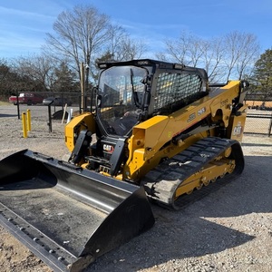 Chargeuse compacte sur chenilles Caterpillar 265, conçue pour les chantiers difficiles, avec moteur fiable et capacité de levage supérieure - Product Image 1