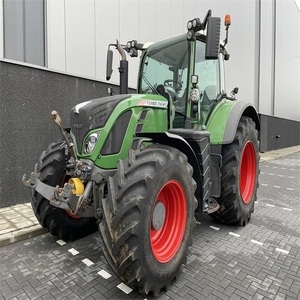 Descubra el potente rendimiento del motor y la comodidad ergonómica del tractor Fendt 714 Vario, diseñado para la agricultura exigente. - Product Image 5