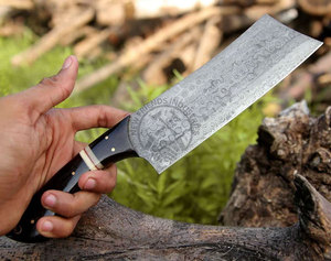 มีดครัวดาบเหล็กดามัสกัสทำมือรุ่นใหม่ล่าสุด ขนาดใบมีด 7 นิ้ว พร้อมด้ามไม้/กระดูกหายาก อุปกรณ์เสริมสำหรับครัว - Product Image 4