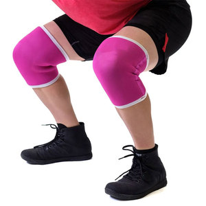Rodillera Deportiva Rosa de Spandex Transpirable, Universal Unisex para Protección de Rodilla en Todas las Estaciones - Product Image 2
