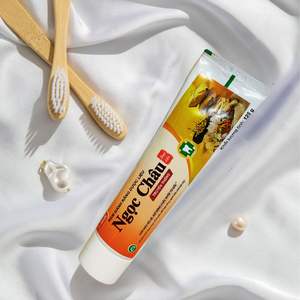 Dentifrice à base de plantes Ingrédient naturel traditionnel Souffle frais Dents solides Hygiène buccale quotidienne Prix d'usine OEM ODM Adulte à domicile - Product Image 2