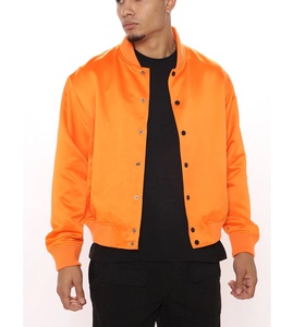 Chaqueta de béisbol acolchada de lana de alta calidad personalizada 2025 para hombre, trabajo deportivo informal con bombardero de satén en todos los colores para el invierno - Product Image 1