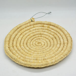 Salvamanteles Redondo Hecho a Mano con Hojas de Maíz Ecológico |   Mantel de Mesa Tejido Resistente al Calor, Diseño Clásico, Duradero, para Decoración de Paredes de Comedor - Product Image 4