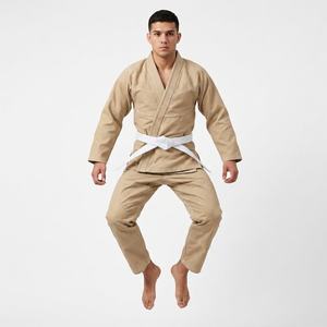 Kimono de BJJ para Hombre, 100% Algodón, Transpirable, Ajuste Personalizado, Talla Adulto, Color Beige, Teñido Liso, Ropa de Artes Marciales, 100 Gramos, Logotipo Frontal - Product Image 3