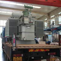 Transformateur de distribution immergé dans l'huile Dyn11 10 kV vers 400 V avec commutateur de branche sous charge, pour usage extérieur, postes de transformation et réseaux industriels