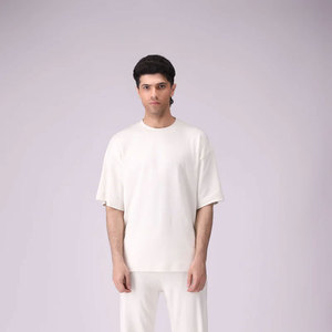 Camisetas Personalizadas al por Mayor de Alta Calidad para Clubes Profesionales, Unisex, con Tejido de Punto, Corte Holgado, Gráficos y Logotipo Personalizados para Hombre - Product Image 1