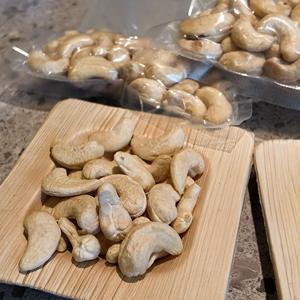 Nueces de Anacardo Africanas W450, Blancas, Limpias, Peladas, 100% Naturales, para Mercados de Procesamiento de Alimentos con Conciencia del Precio - Product Image 1