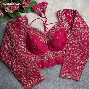 Colección de blusas de seda Vichitra pesada con bordado Zari en toda la prenda y mangas largas acolchadas con cierre trasero, proveedor de la India. - Product Image 2