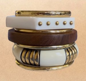Bracelet manchette en résine époxy style minimaliste avec clous plaqués or, bijoux de mode unisexe, bracelets et joncs au meilleur prix - Product Image 6