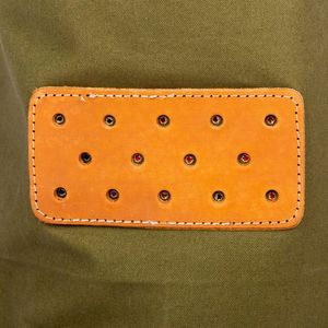 Sac à foin pour cheval vert olive, sac d'alimentation en toile durable, patch en cuir rectangulaire, sangle réglable, sac d'alimentation portable pour cheval - Product Image 3